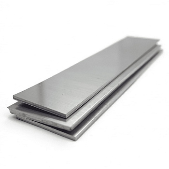 Полоса из жаропрочного сплава ХН65МВУ 30x40 ГОСТ 24982-81